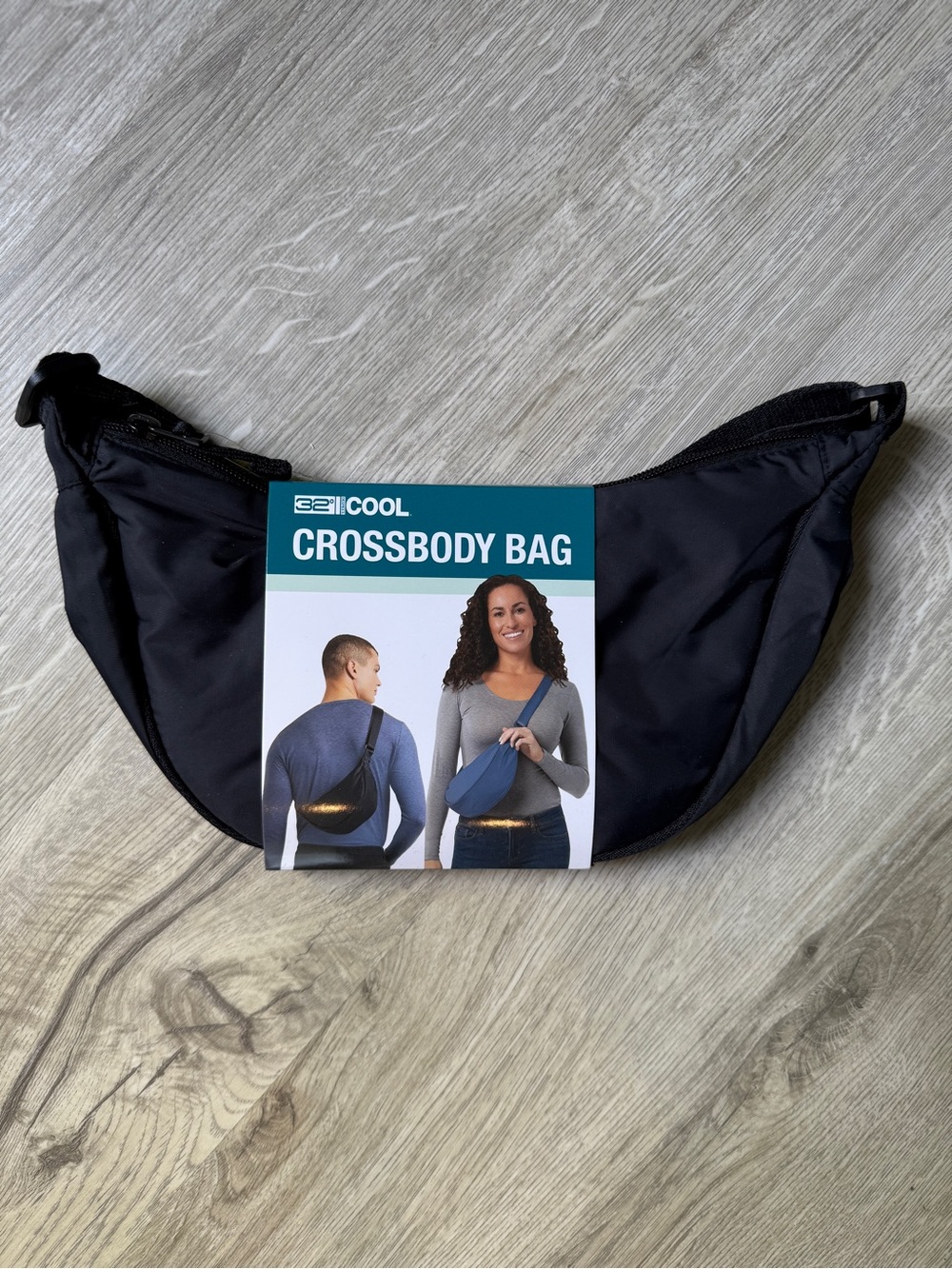 32 Degrees Unisex Crossbody Bag Black Lightweight